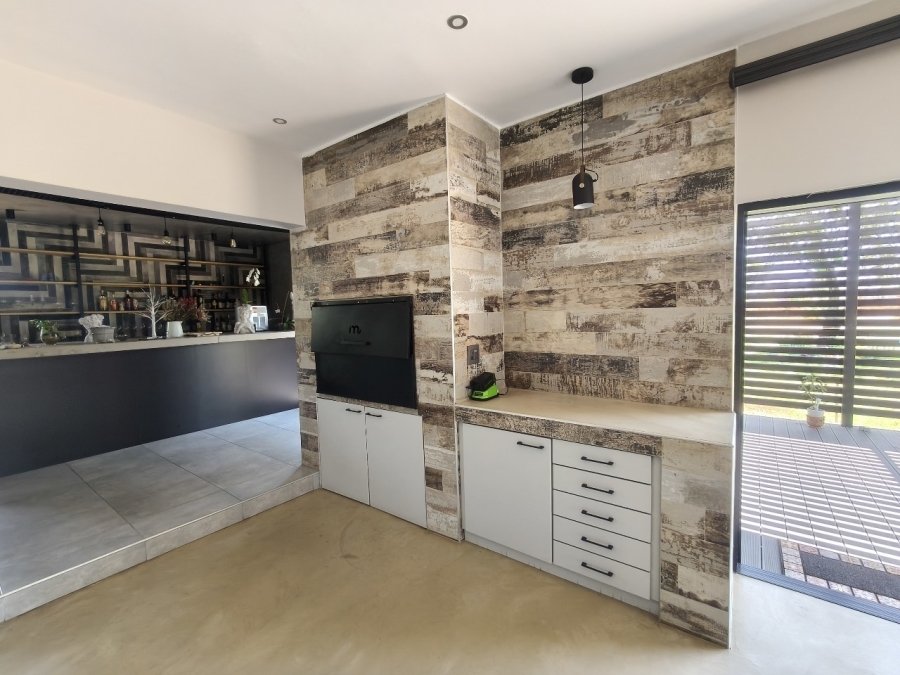 7 Bedroom Property for Sale in Wigwam North West